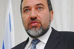 استقالة ليبرمان تدخل حيز التنفيذ