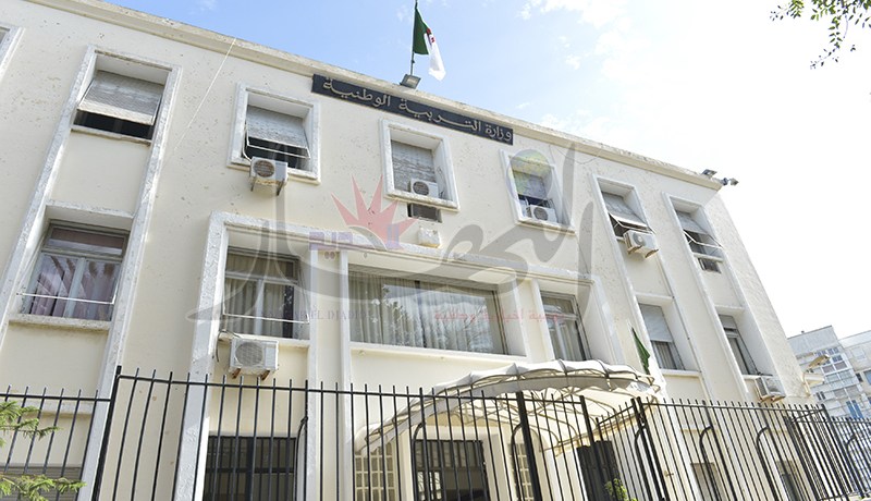 توظيف 3 آلاف و726 إداري في قطاع التربية نهاية نوفمبر