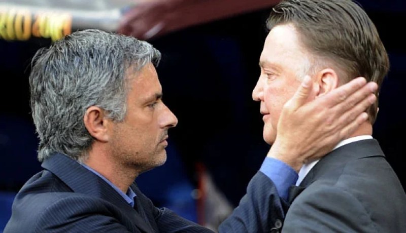 مورينيو يحرّك فان غال