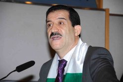 ديكتاتورية غول تقود حزبه إلى الانتحار السياسي