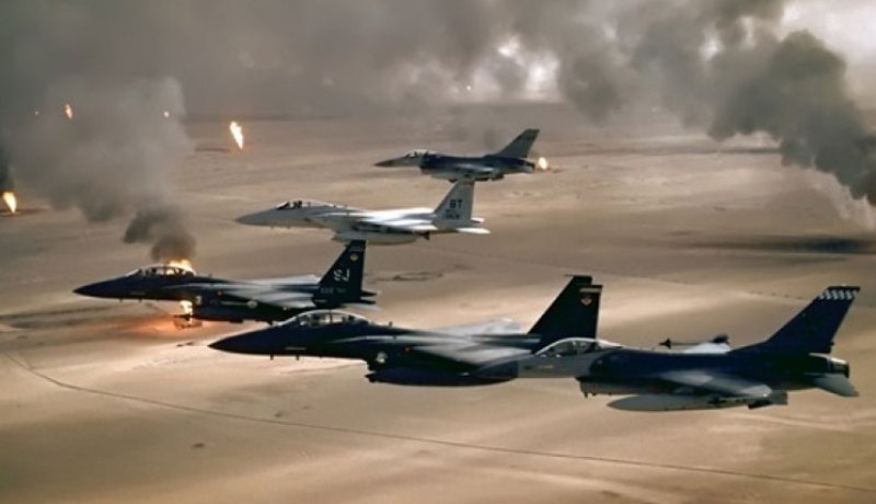 طائرات التحالف تقصف معسكر الصيانة وقاعدة الديلمي شمال صنعاء