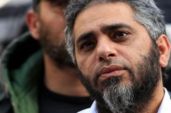 فضل شاكر يسلم نفسه للسلطات اللبنانية