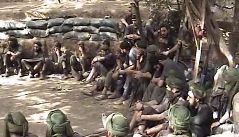 أصحاب نقاط بيع وموزعي هواتف وشرائح متابعين بتموين جماعات إرهابية