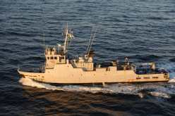 بالصور.. سفينة فرنسية ترسو بميناء جن جن بجيجل