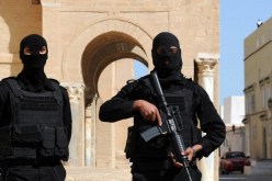 القبض على 3 أشقاء إرهابيين بينهم فتاة بالقيروان في تونس