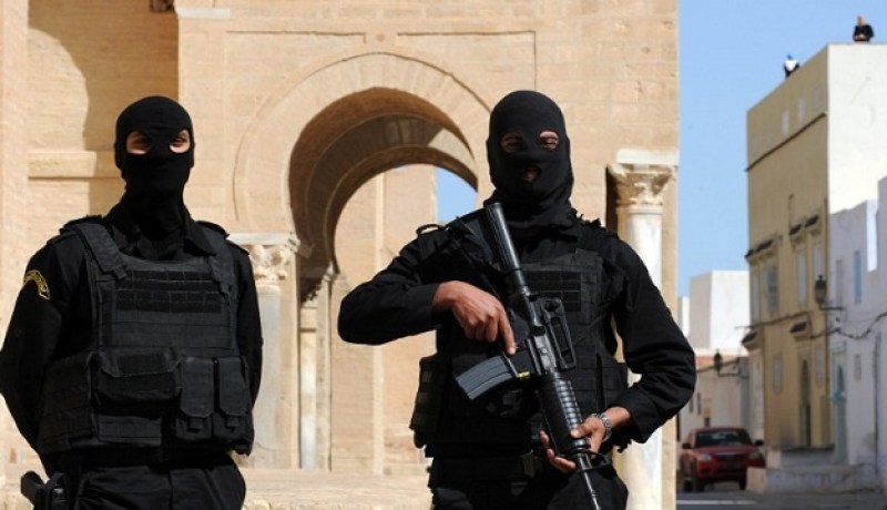 القبض على 3 أشقاء إرهابيين بينهم فتاة بالقيروان في تونس
