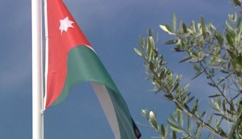 اكثر من الف متظاهر في الاردن يطالبون باسقاط الحكومة ومحاربة الفساد