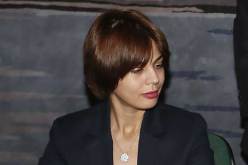 مهازل الوزيرة فرعون تتواصل.. اتصالات الجزائر تبيع “الريح” لزبائنها