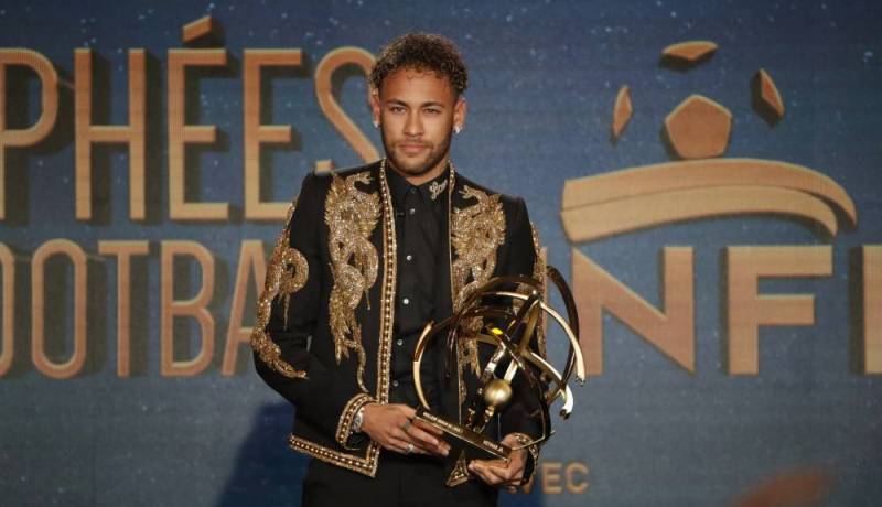 نيمار يُتوّج بجائزة أفضل لاعب في الدوري الفرنسي