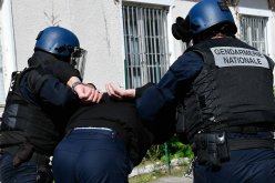 هدد طليقته وحاول اختطاف أطفاله.. القضاء الفرنسي يسجن جزائريا ويمنعه من أراضيه 5 سنوات