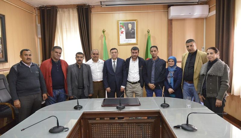 بالصور.. وزير التربية يلتقي مع الامين العام لمجلس أساتذة الثانويات وأعضاء المكتب الوطني للنقابة