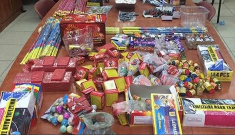 إقبال ملحوظ على اقتناء المفرقعات عشية الإحتفال بالمولد رغم التحذيرات بخطورتها