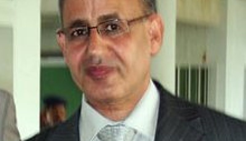 الوزير الأول الموريتاني يحل بالجزائر لحضور مراسم تشييع جثمان الراحل بن بلة