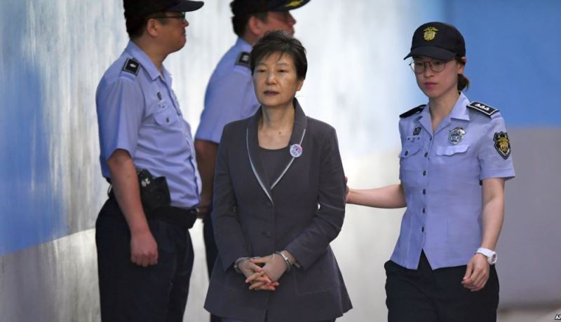 الحكم بالسجن لرئيسة كوريا الجنوبية بتهمة الفساد