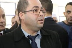 وزير البريد.. “أبقوا في بيوتكم وسنوفر لكم طرقا سهلة لسحب أموالكم”