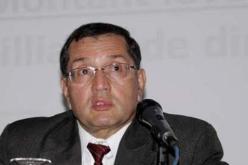 بوطرفة يكثـف لقاءاته في قطر