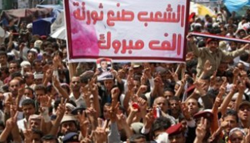 شباب الثورة الشعبية في اليمن يطالبون بتكوين مجلس رئاسي انتقالي