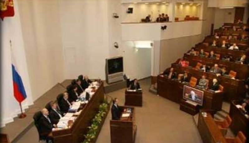 مجلس الشيوخ الروسي يقر بالإجماع القانون الذي يمنع الاميركيين من تبني اطفال روس