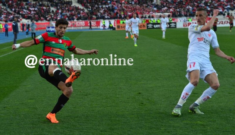هشام نقاش: “حياة المناصر أكبر من مباراة في كرة القدم”