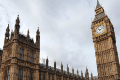 إغلاق مبنى البرلمان البريطاني بعد الإشتباه في وجود عبوة