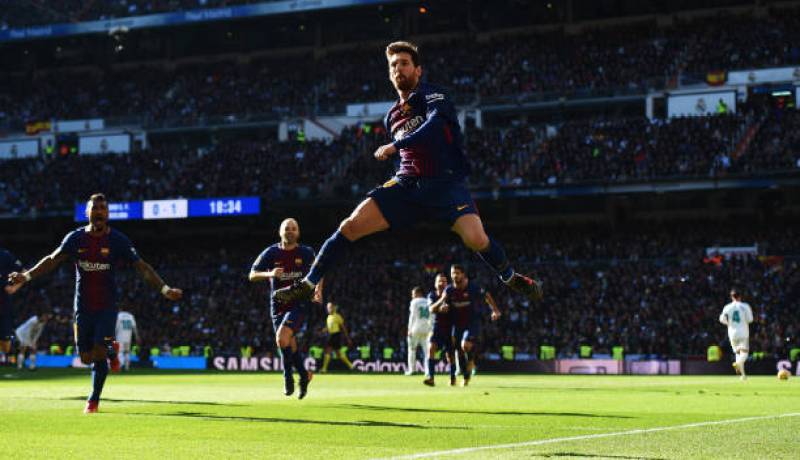 ميسي يسجل الهدف الثاني للبارصا في الكلاسيكو