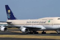 هبوط طائرة سعودية اضطراريا في مطار كراتشي بباكستان