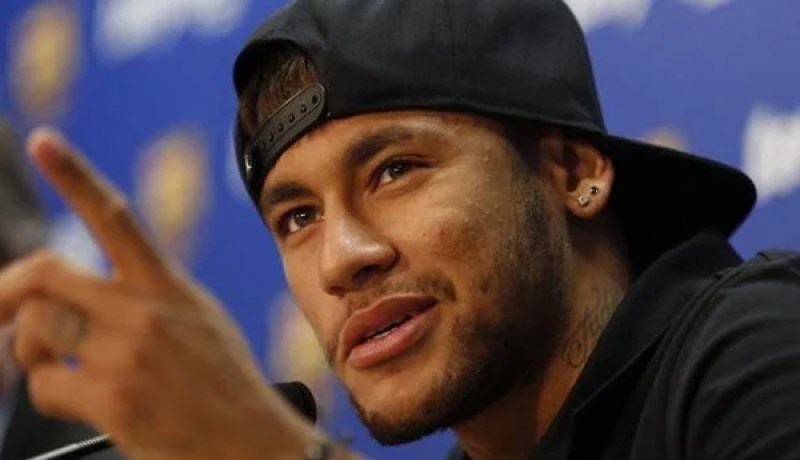 تهمة التهرب الضريبي تلاحق نيمار