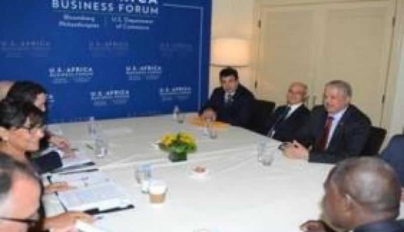 سلال يؤكد إرادة الجزائر في تسوية الأزمة الليبية في إطار آلية الدول المجاورة