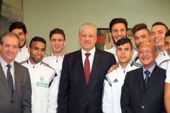 بالصور سلال يهنئ المنتخب الأولمبي بالتأهل للألعاب الأولمبية 2016