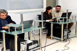 خدمة مركز نداء يفتح بابا للتواصل مع السلطات