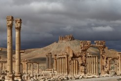 العثورعلى رفاة أكثر من 25 شخص بمقبرة جماعية في تدمر السورية