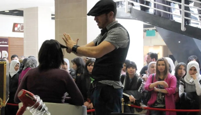 المركز التجاري‮ ‬لباب الزوار‮ ‬يشارك المرأة عيدها العالمي