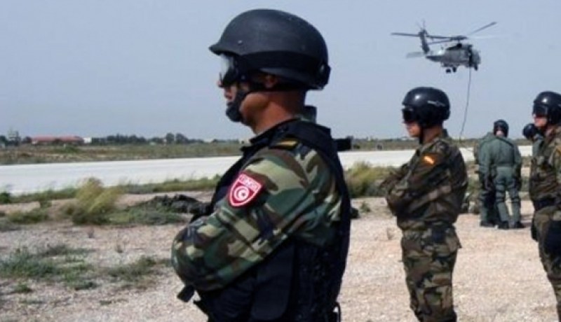 الجيش التونسي يفجر منزلا يتحصن داخله 8 ارهابيين