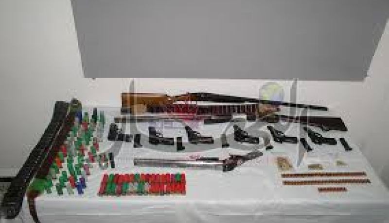 درك سيدي بلعباس يحبط تهريب 8 بنادق و كمية من البارود