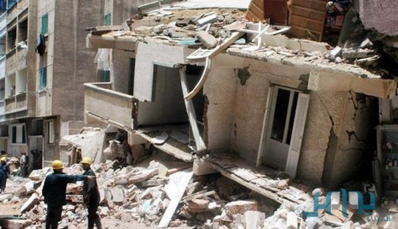 8 قتلى في انهيار مبنى سكني بالقاهرة