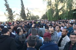 بالصور.. جثمان الشيخ بلحمر يوارى الثرى بمسقط رأسه