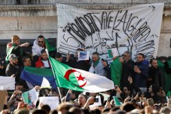 مظاهرات للجالية الجزائرية بفرنسا رافضة لبن صالح ومقترحات الحكومة