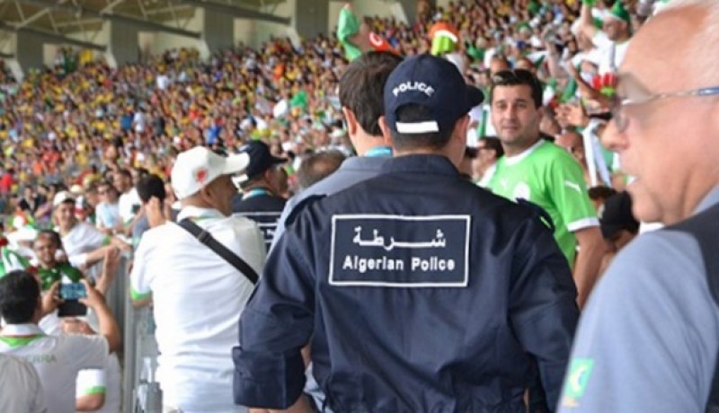 مدير الأمن العمومي ينفي خبر سحب الشرطة من الملاعب