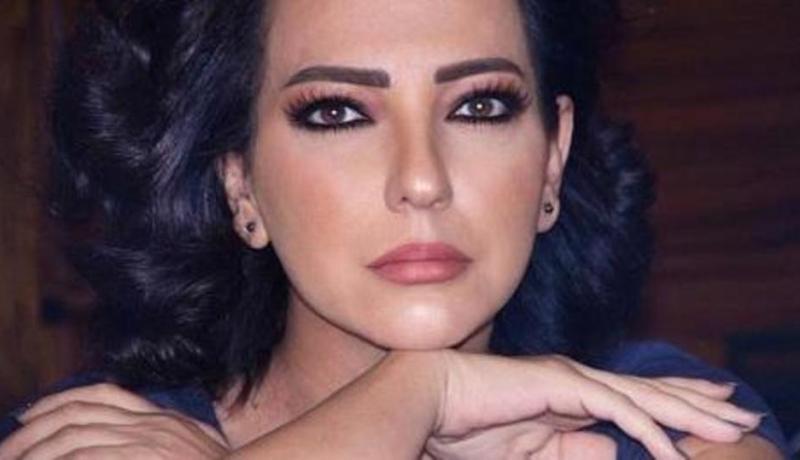 أمل عرفة تثير الجدل بسبب تغريدة