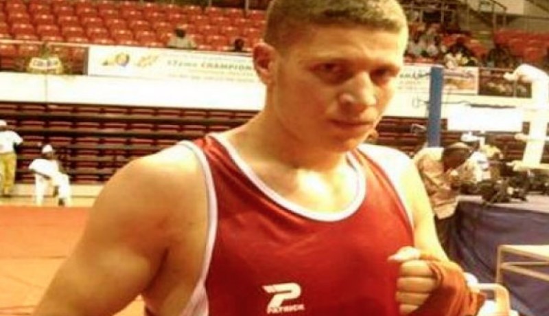 بطل الملاكمة إلياس عبادي: تعبت وأصبحت أفكر في الحرڤة والاعتزال ..وسأقف لولد علي وبيراف أمام باب الجنة»