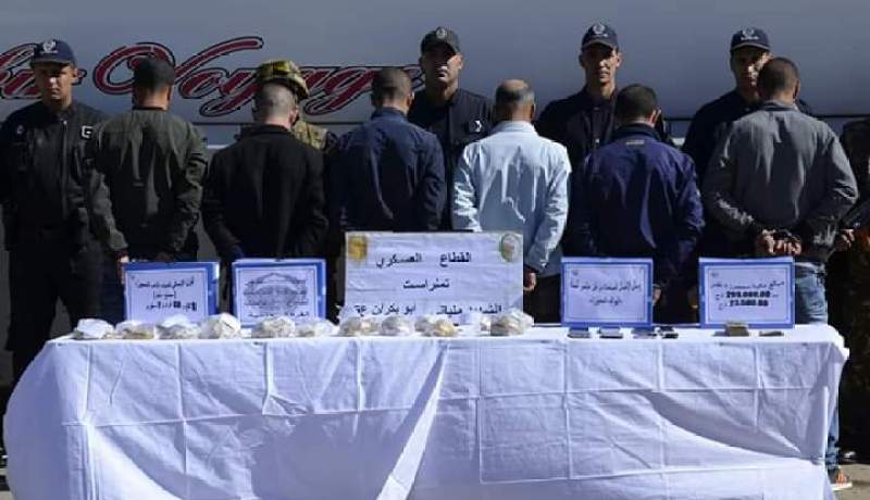 توقيف 7 مهربين وحجز 18 كلغ من الذهب بتمنراست