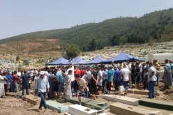 بالصور.. جثمان الفكاهي “عمو رفيق” يوارى الثرى بمقبرة بوقنطاس بعنابة