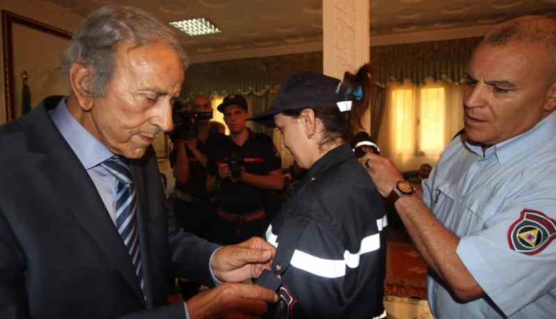 بالصور.. لهبيري يشرف على حفل تقليد الرتب
