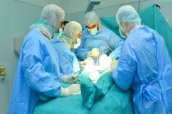 إجراء أول عملية تركيب كاملة لورك اصطناعي أمامي بوهران