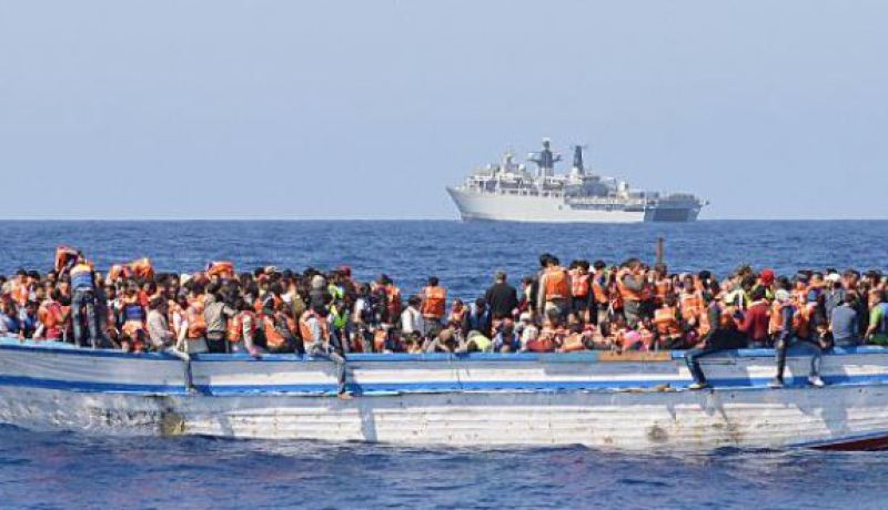 انقاذ أكثر من 4600 مهاجر غير شرعي  في ثلاثة أيام