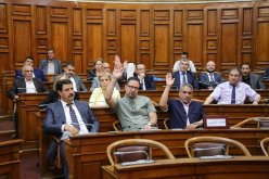 بالصور.. المصادقة على مشروعي قانوني النشاطات الفضائية والقواعد العامة المتعلِّقة بالطيران المدني