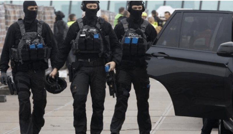 أمستردام.. انفجاران داخل مكتبي بريد