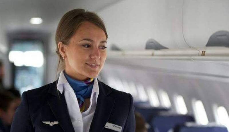 سقوط مضيفة من طائرة بمطار فنوكوفو بموسكو