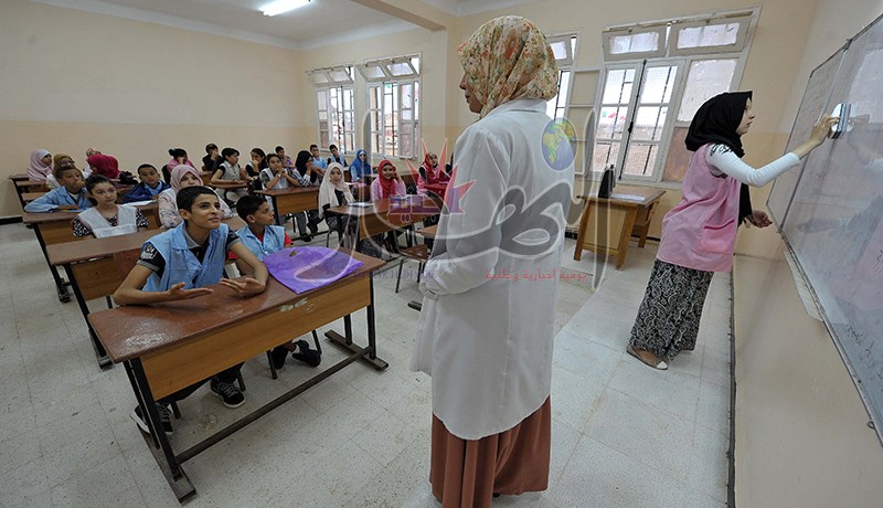 لقاءات إجبارية بين الأساتذة وأولياء التلاميذ قبل نهاية الفصل الأول