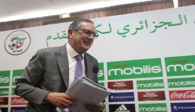 ليكنس يكشف عن قائمة المنتخب الوطني المحلي